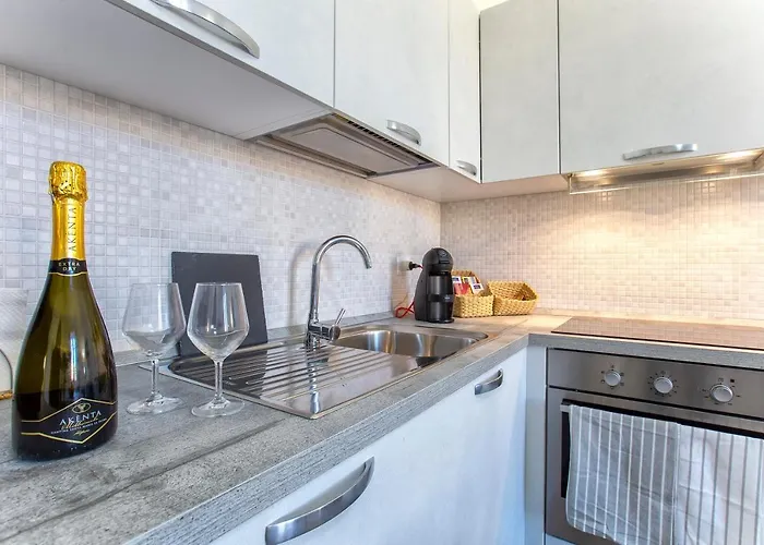 La Casa Nostra Al Centro Альгеро